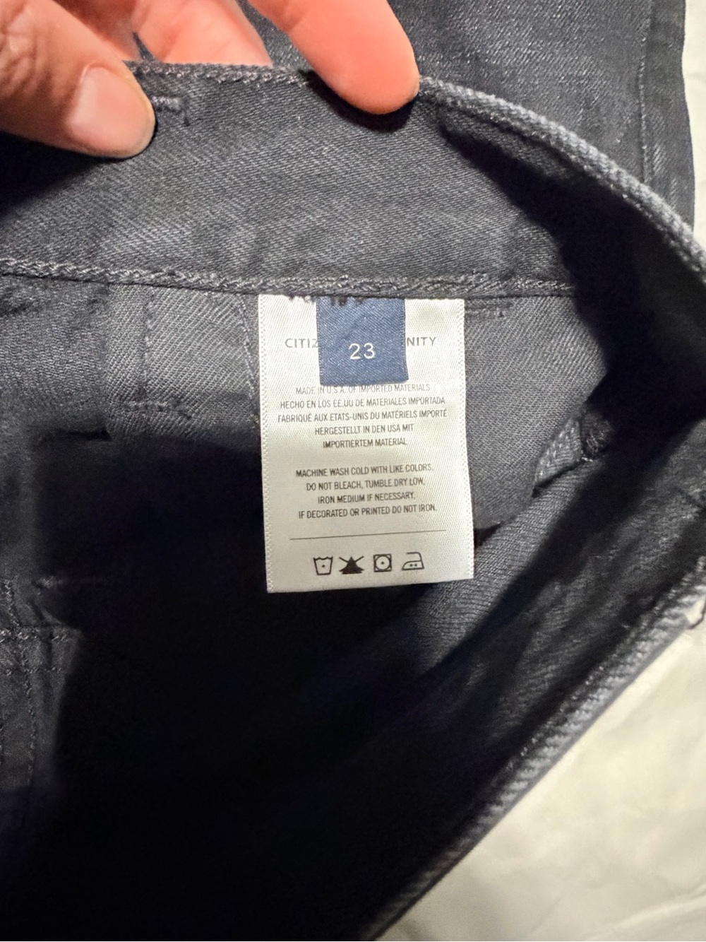 Anthropologie Citizens of Humanity Maritzy black pleated denim long shorts 23 - Picture 10 of 11